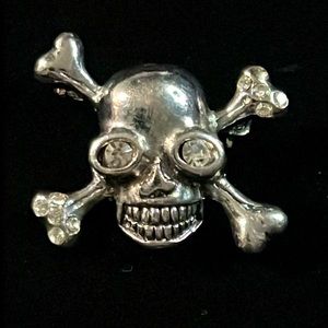 Vintage Skull & Crossbones Silver Tone Rhinestone Brooch Pin